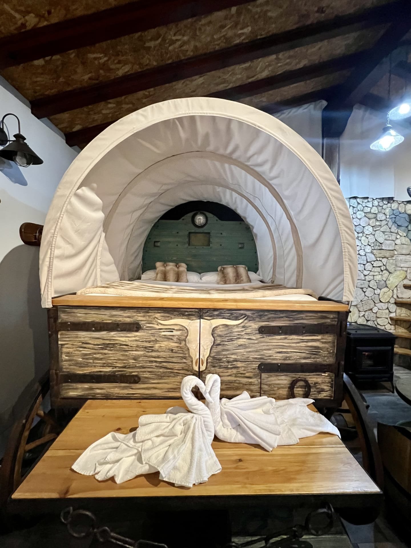 Habitación temática ambientada en el Lejano Oeste